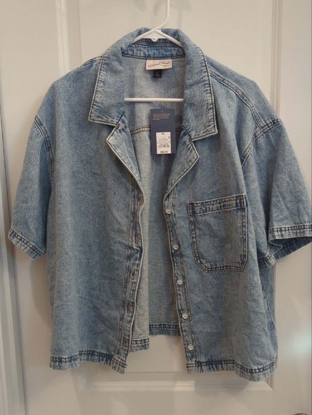 Universal Thread Denim Button Top - Picture 2 of 5